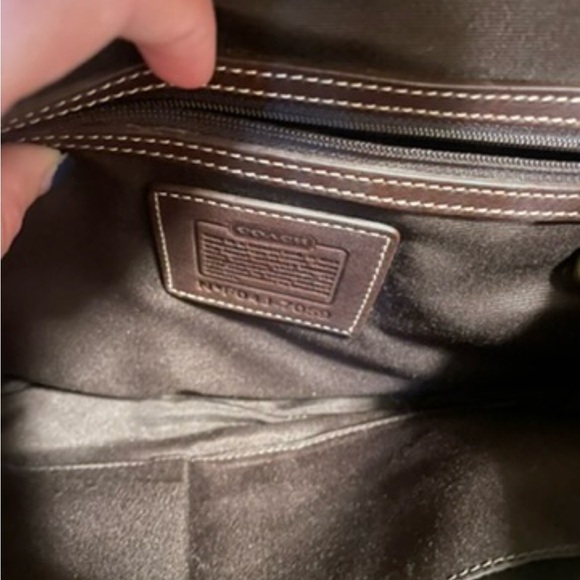 Vintage Coach Signature Brown and Tan Shoulder Bag - Picture 3 of 4